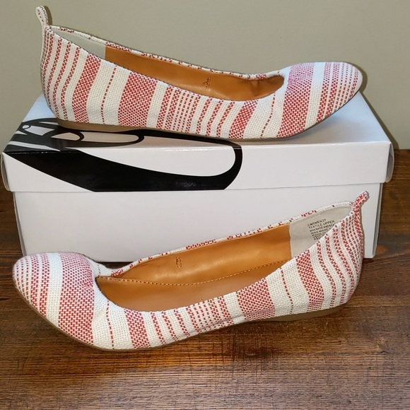 nine west carmen flats